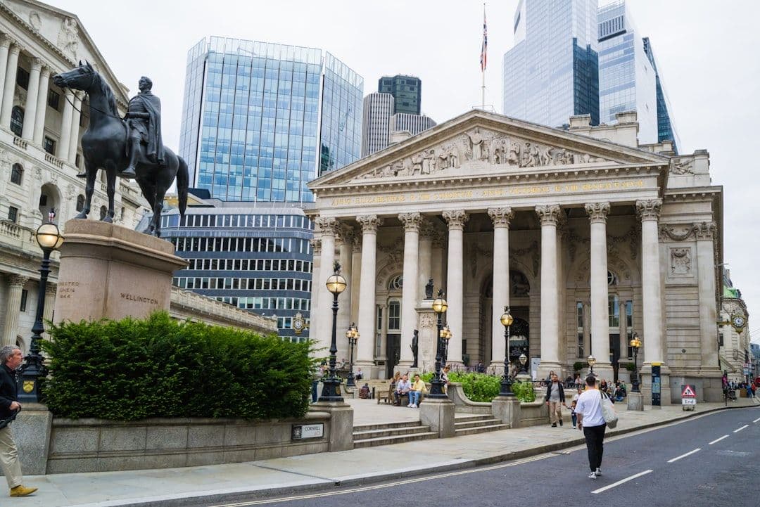 Inflazione britannica in calo ad aprile, ma gli analisti temono il peggio