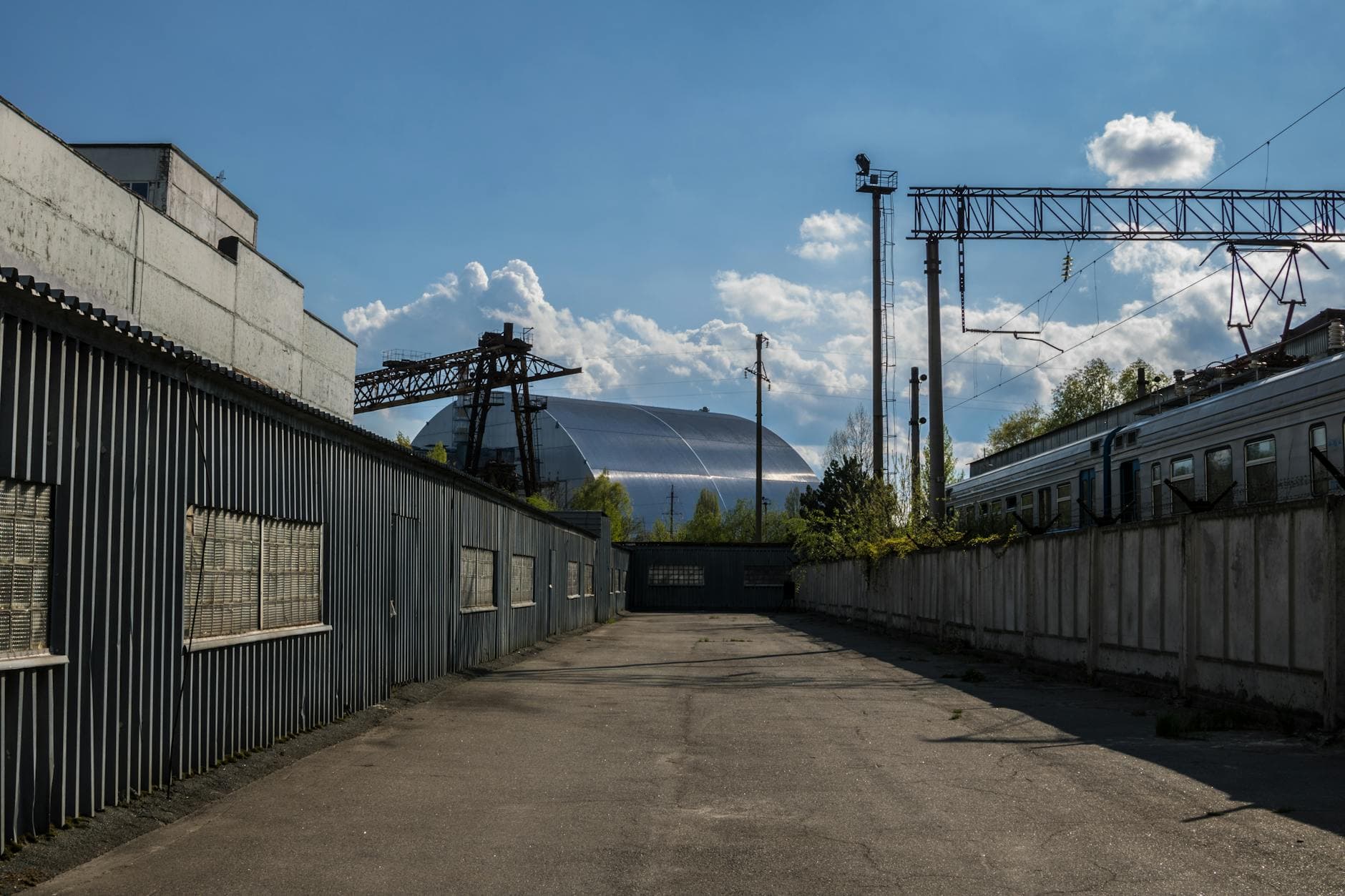 Drone russo colpisce Chernobyl, l'Aiea allarma: "Radiazioni monitorate"